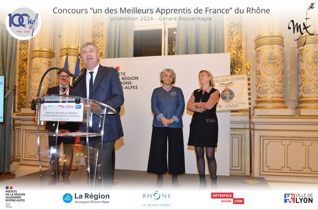 En présence de Madame la préfète Auvergne Rhône-Alpes et Rhône Fabienne BUCCIO, le Président du département du Rhône Christophe GIRAUDEAU, le président des MOF d'Auvergne Rhône-Alpes Frédéric Gaudette, le président des MOF du Rhône Nicolas Salagnac et Chantal Haller vice présidente des MOF du Rhône